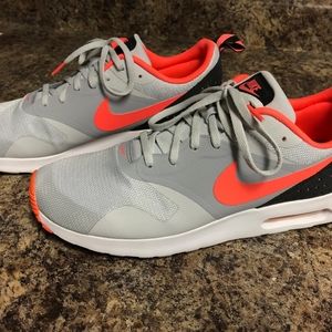 Nike Air Max Tavas 10.5